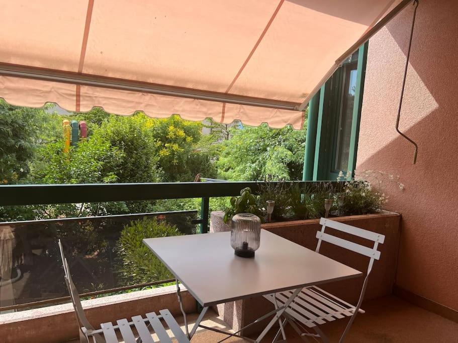 Appartement Calme Et Lumineux De 2,5 Pces Proche Lausanne Ecublens  Exterior photo